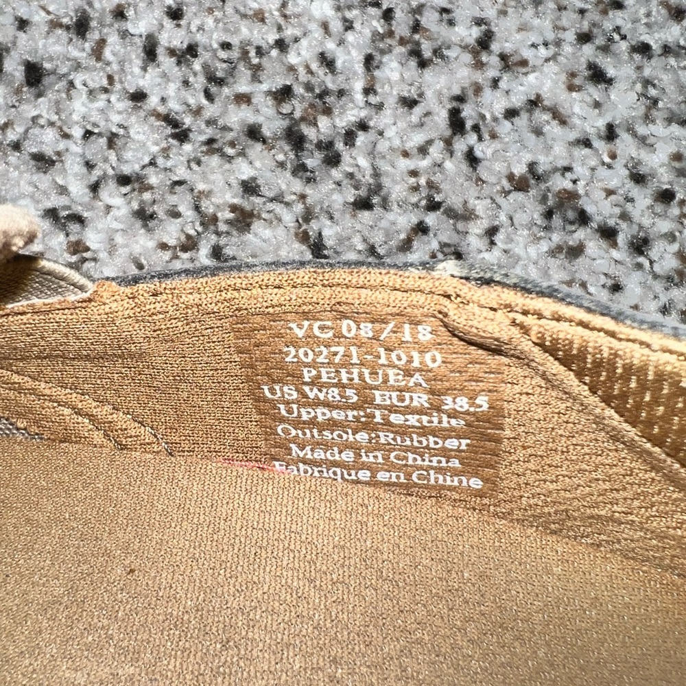 Olukai pehuea women’s slip on shoes. - Picture 7 of 7